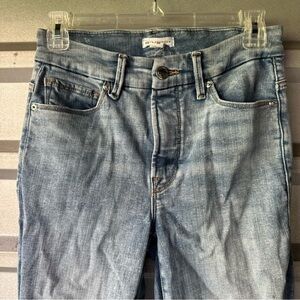 GOOD AMERICAN LIGHT BLUE JEANS SZ 6/28